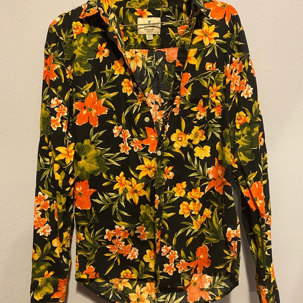 American Eagle Button-down